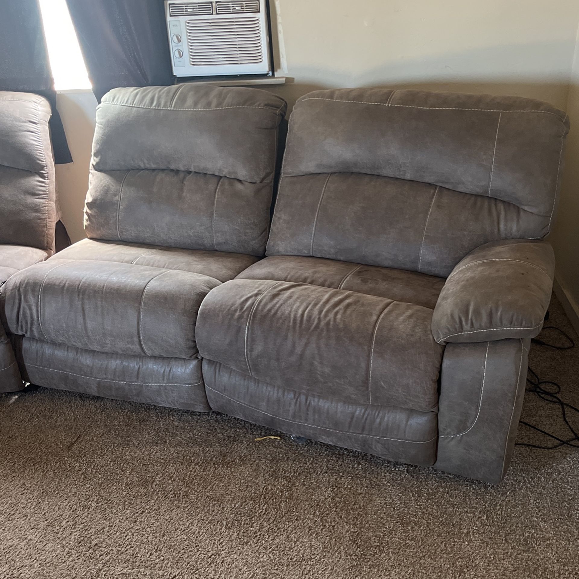 Electric Reclining Couch