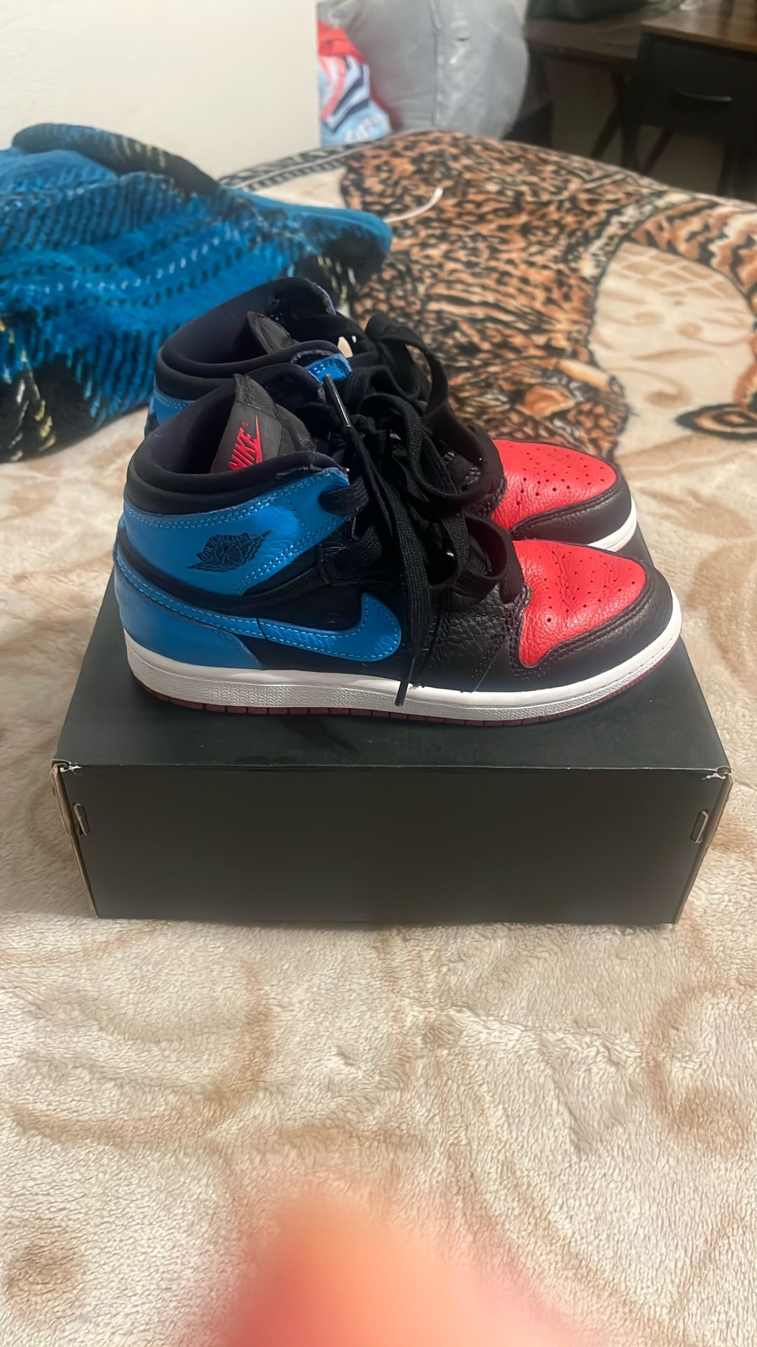 Jordan 1 High OG (PS)
