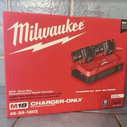Milwaukee New Dual Fast Charger M18 No Battery