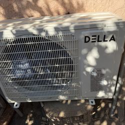 Della mini split AC