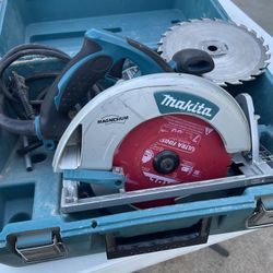 Electric Makita Circular Saw