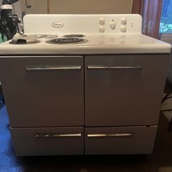 Vintage Electric Stove: Gibson