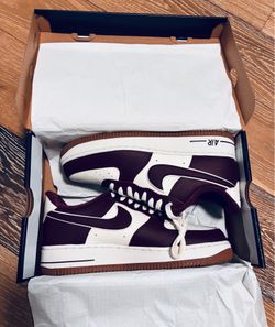 Nike Air Force 1 '07 LV8 Men’s size 8.5