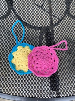 Flower Shape Coaster Keychain