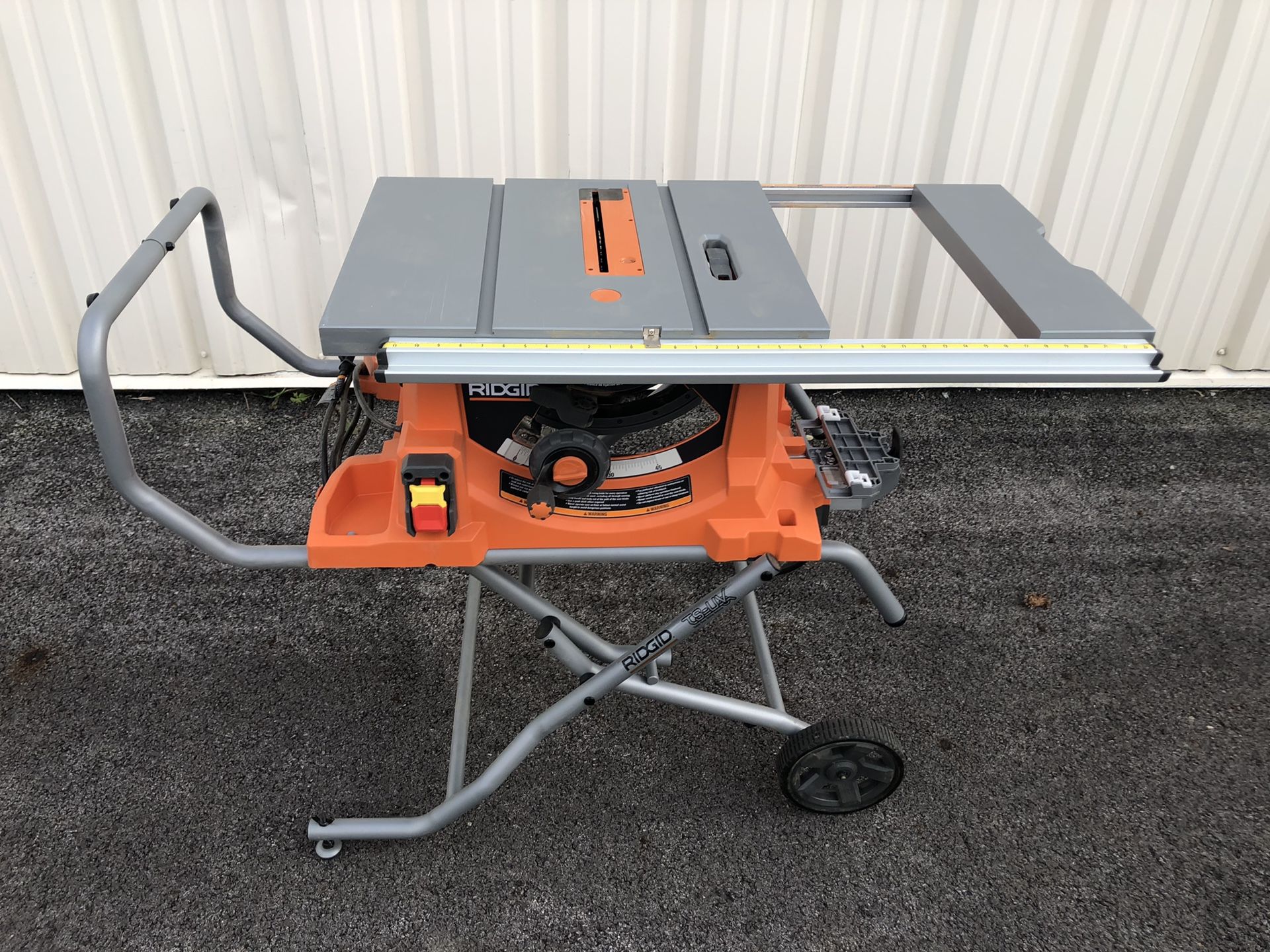 RIDGID 15A 10” Contractor’s Table Saw