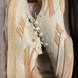 Vintage Revenge C Club Reeboks