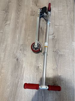 Razor A 2-Wheel Kick Scooter - Red: Steel & Aluminum Frame