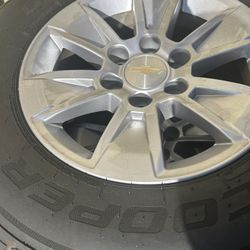 OEM Chevy Wheels And Tires 17a GMC 
