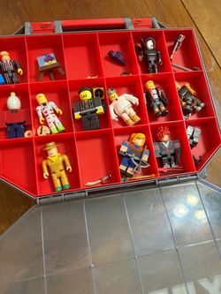 Roblox figures and collectors case
