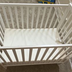 Mini Crib 