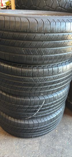 225/65/17 Michelin tires 🔥
