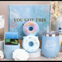 NIB New Mom Baby Shower Gift Set