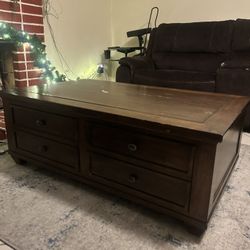 Coffee Table With Storage 