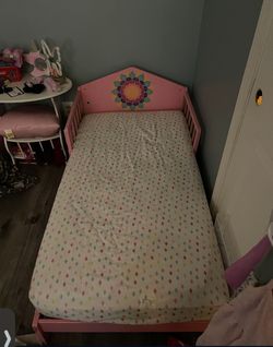 Girl’s Hand Painted Toddler Bed-Barely Used