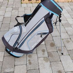 Golf Bag With Stand