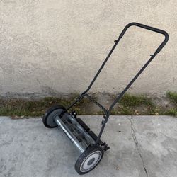 Great States 18 in. 5-Blade Manual Walk Behind Reel Lawn Mower