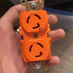 Duplex receptacle 3 wire 15a 125v isolated ground