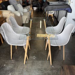 NEW 5-Piece Mid Century Modern Dining Set, Glass Top Table and 4 Plastic Shell Chairs with natural wood finished metal base