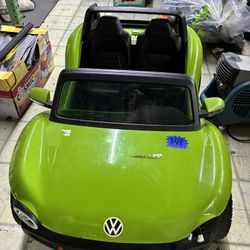 Huffy 12-Volt Volkswagen E-Buggy ride-on toy for kids