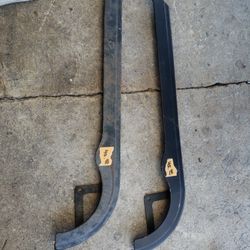 Schwinn Cruiser Guards. 1 Clean 1 Soso...