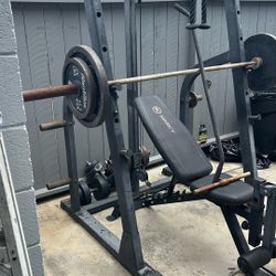 Weight Bench 