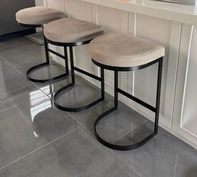 Set of 3 Backless Bar Stools