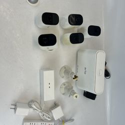 Netgear ARLO Base Station Hub VMB4000 w/ 5 Arlo Pro 5 Cameras VMC4030 & More