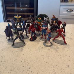 Disney Store Marvel Avengers Figurines 