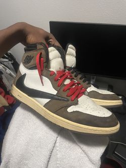Jordan 1 Travis Scott Mocha