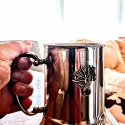 CUP MUG CHALICE SEAHORSE METAL DESIGN - TASA DE METAL CON DISEÑO CABALLO MARINO