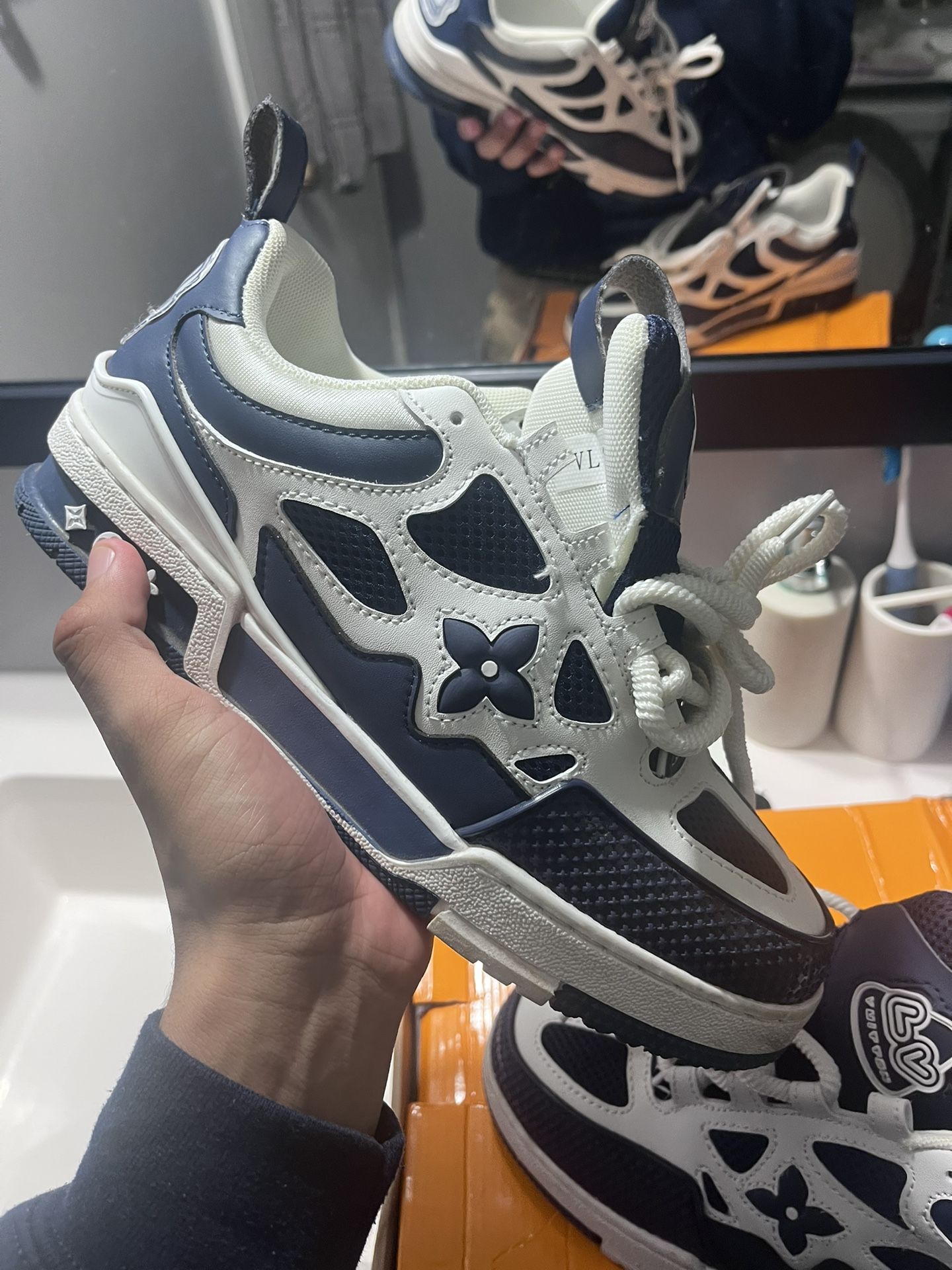 LV skates TRADES TOO!