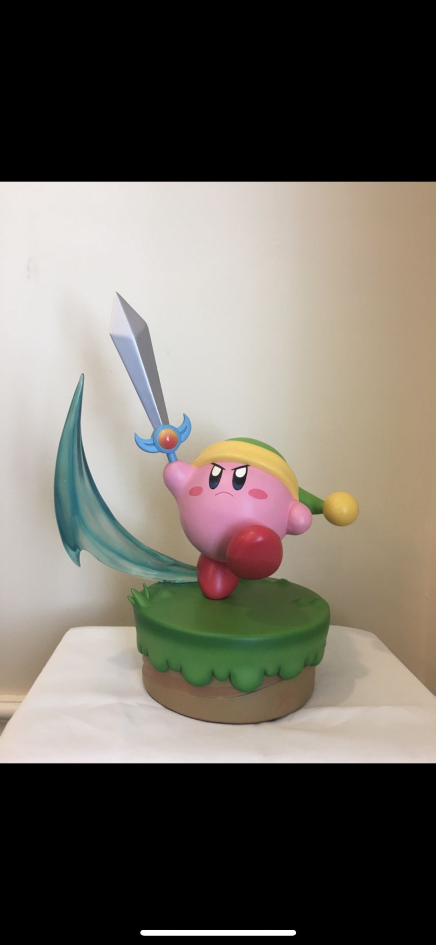 Kirby: Sword Kirby 1/6 Scale Polystone Resin Statue