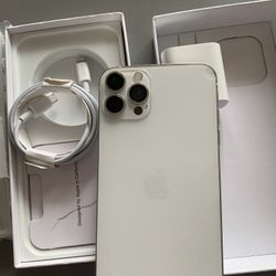 Refurbished Apple 13Pro 128GB Unlocked 6.1' with Case, Charger and Data Cable