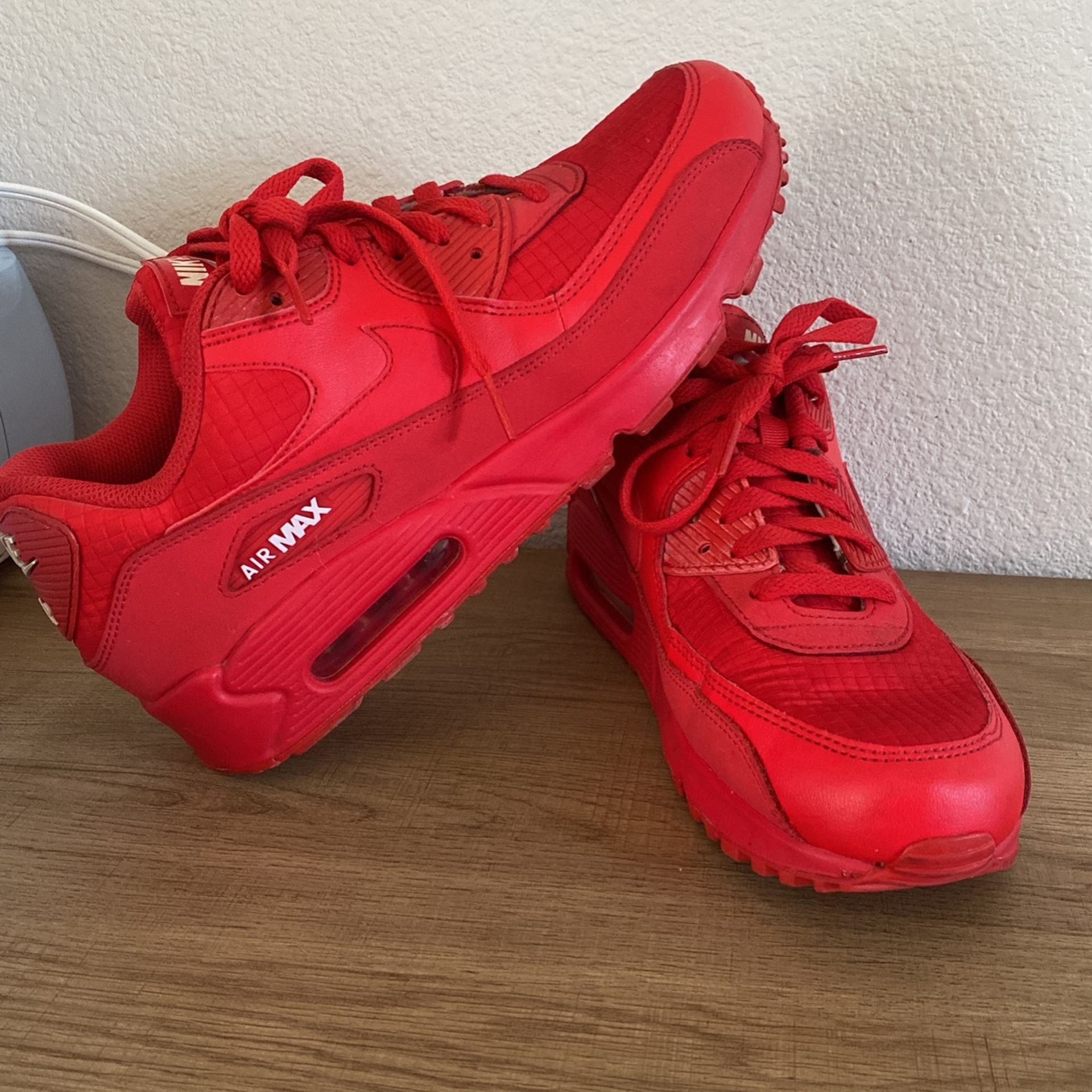 red air maxes