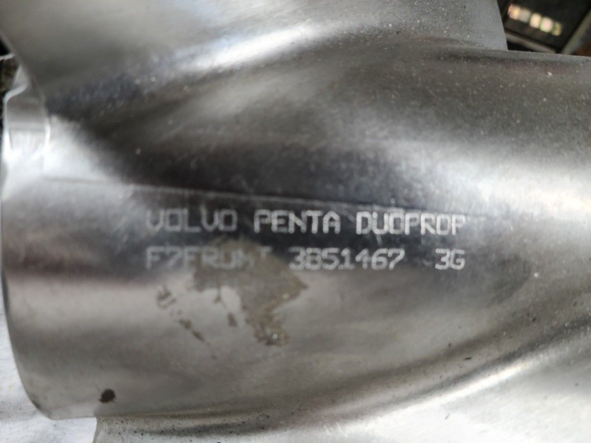 Volvo Penta Duo props