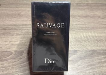 cologne Dior Sauvage fragrance