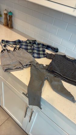 Bundle of boys clothes size 12 to 18 months