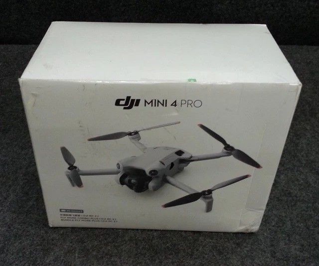 DJI Mini 4 Pro Fly More Combo