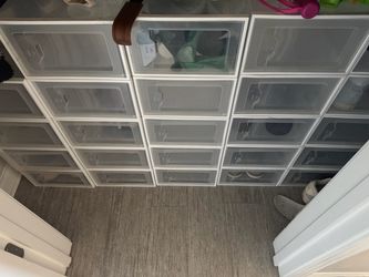 Set of 36 plastic shoe organizers