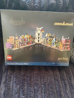 Harry Potter Diagon alley wizarding shops