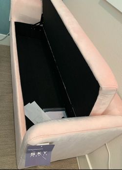 New Baby Pink Velvet Storage Bench Seat With Gold Legs