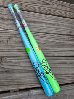 Dodgers star wars night stadium exclusive glow in the dark light saber bats