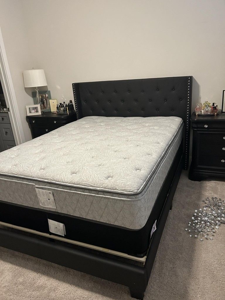 Queen Bed Frame 