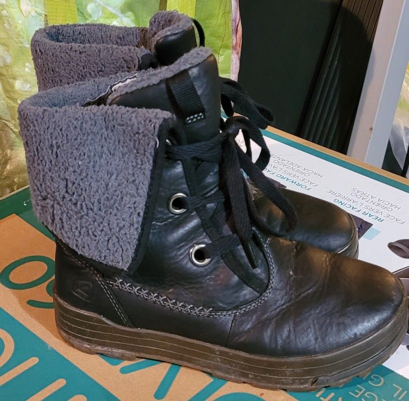 Keen Leather Winter Boots 