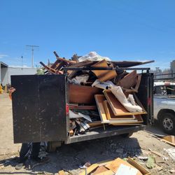 Dump Junk 🚚