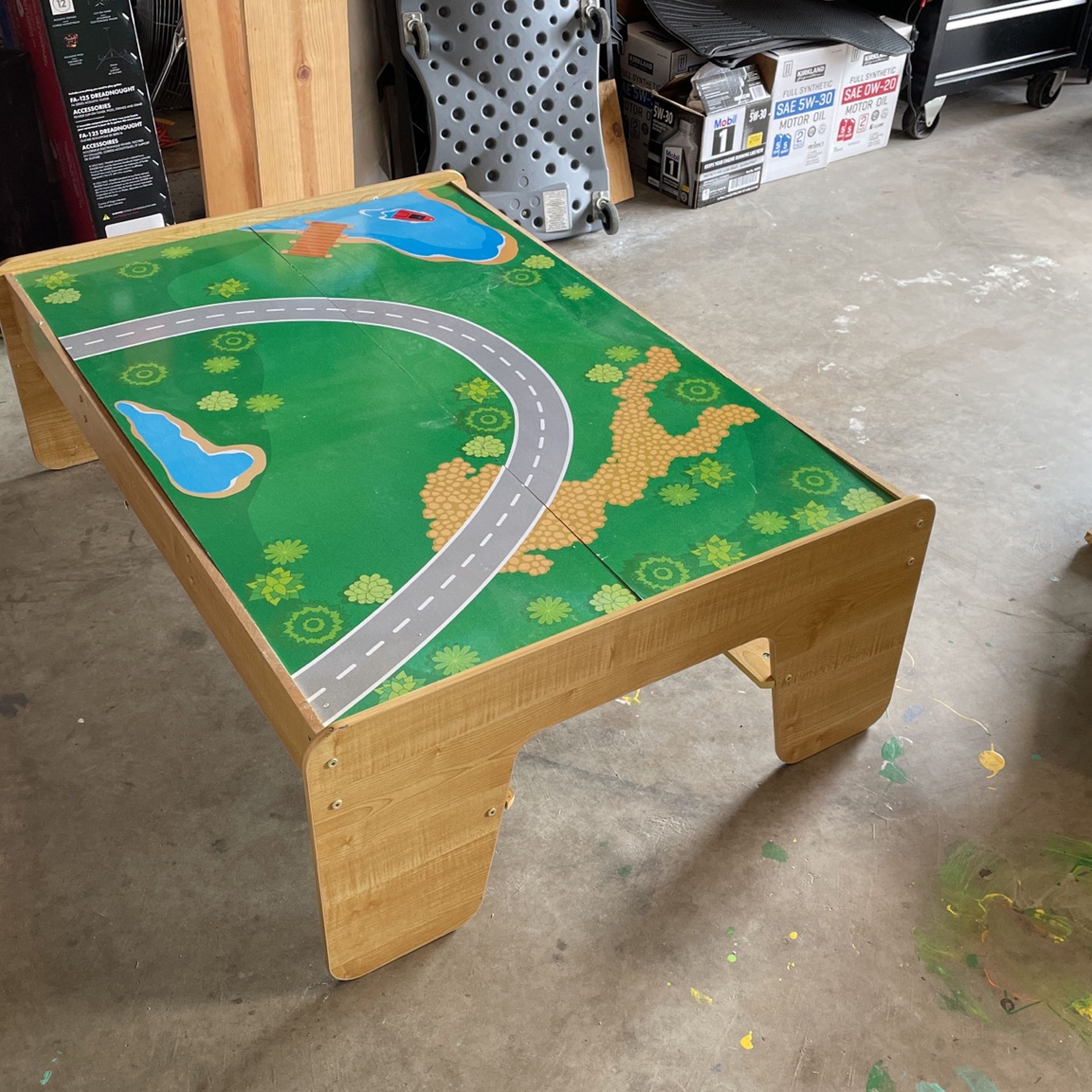 Play Table/Train Table