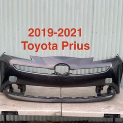2019-2021 Toyota Prius Front Bumper Oem