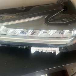 2019 Nissan Maxima OEM Headlight 