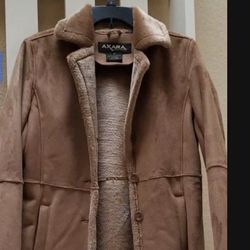 suede women's fur jacket M/S excellent condition (pick up in lacey)