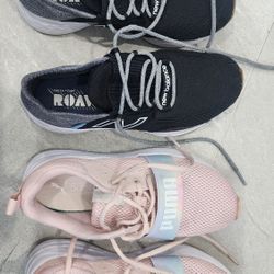 Girls Size 4 Sneakers 2 Pairs New Balance Black And Puma Pink Excellent Condition 